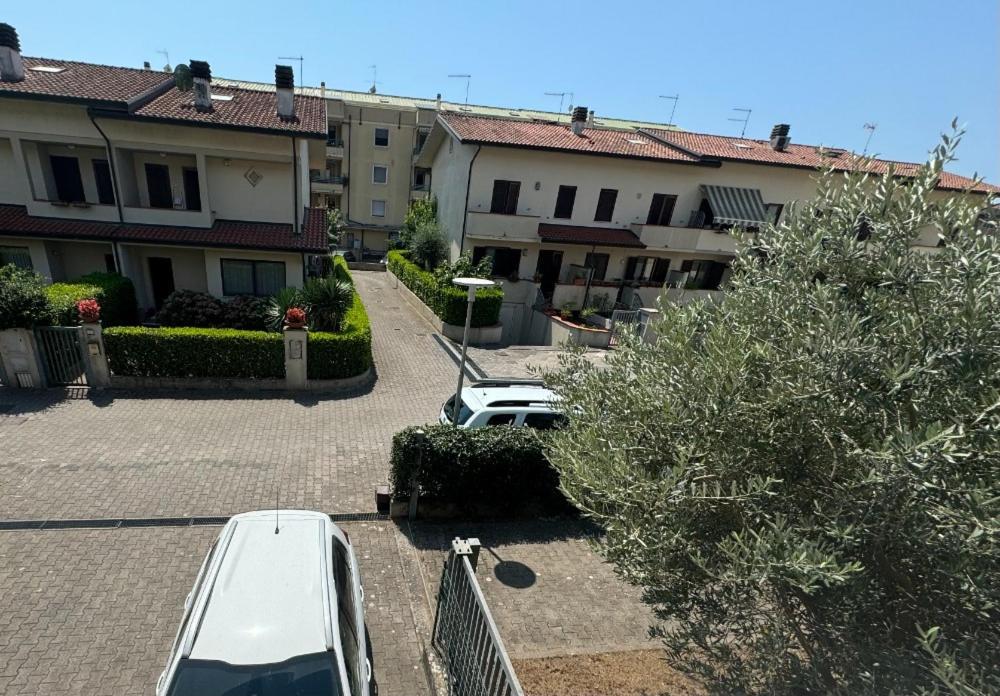 Апартаменти Bellissima Stanza Con Parcheggio Gratuito Чинквале Екстер'єр фото